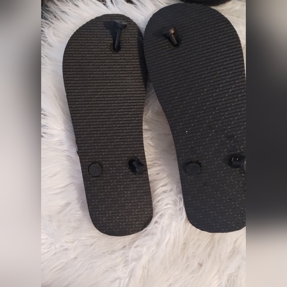 Flip Flops - Picture 2 of 2
